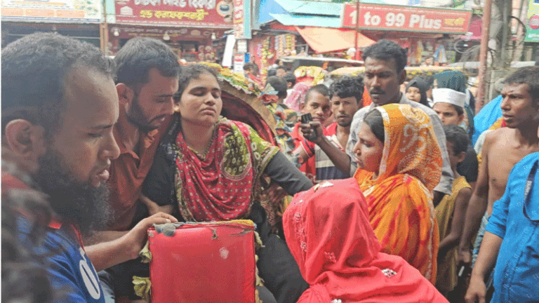 শ্রীপুরে পোশাক কারখানায় ১৪৭ শ্রমিক অসুস্থ, তদন্ত কমিটি গঠন