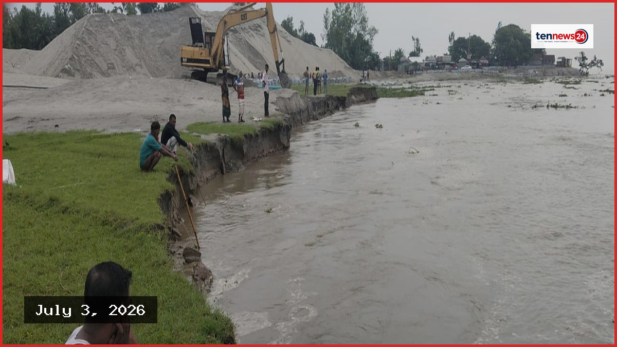 ধুনটে যমুনার তীব্র স্রোতে স্পার বাঁধের ৩০ মিটার ধসে গেছে