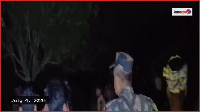 চাঁপাইনবাবগঞ্জের সীমান্তে বিএসএফের লাইট বন্ধ নিয়ে উত্তেজনা