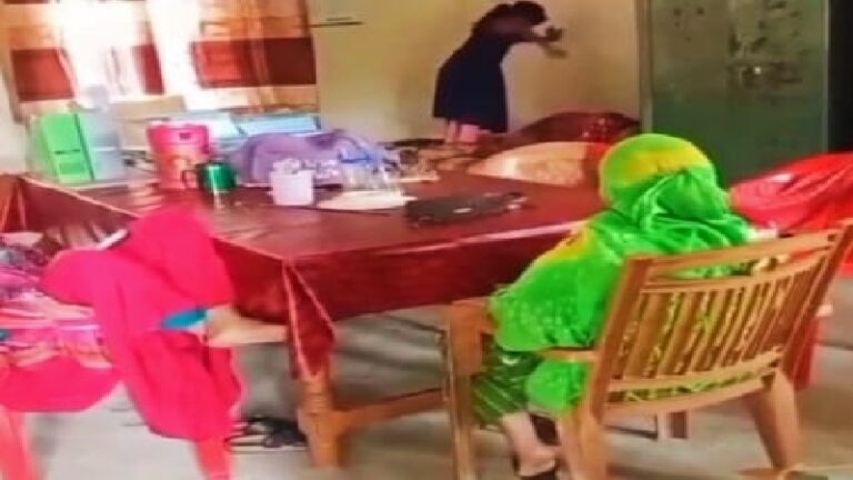 ডিমলায় শিক্ষার্থীদের দিয়ে শিক্ষকদের শরীর ম্যাসাজের অভিযোগ