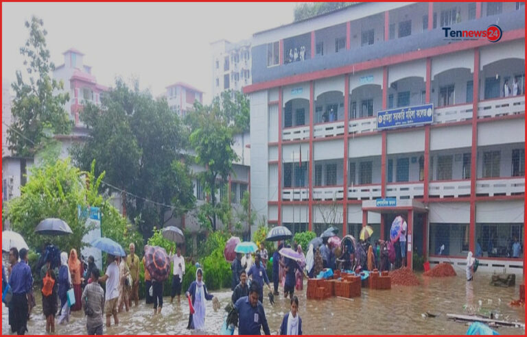 এইচএসসি পরীক্ষা: জলাবদ্ধতায় কুমিল্লা সরকারি মহিলা কলেজ কেন্দ্র পরিবর্তন
