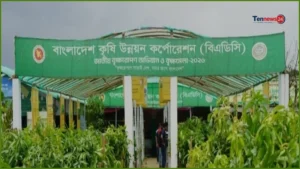 জাতীয় বৃক্ষমেলায় বিএডিসি’র স্টল ঘুরে দেখলেন চেয়ারম্যান মোঃ আজিজুল ইসলাম