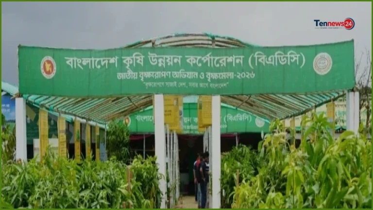 জাতীয় বৃক্ষমেলায় বিএডিসি’র স্টল ঘুরে দেখলেন চেয়ারম্যান মোঃ আজিজুল ইসলাম