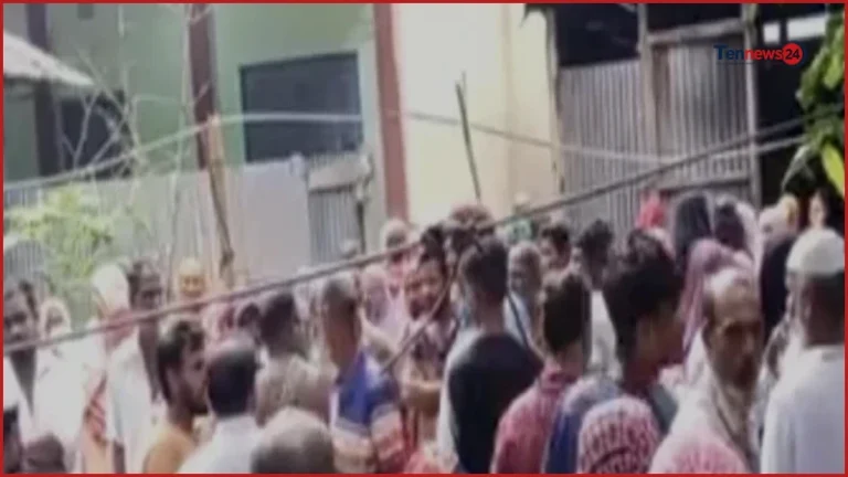 ফরিদপুরে সৎমাকে হত্যার পর এবার আপন মাকে কুপিয়ে হত্যার অভিযোগ