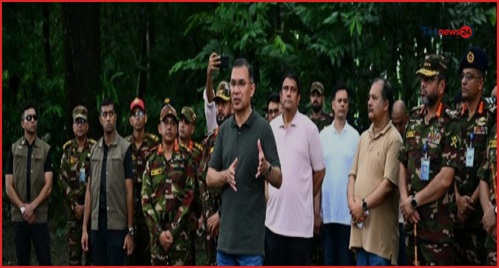 বরিশালে সেনাবাহিনীর গ্রীষ্মকালীন মহড়া পরিদর্শন করলেন প্রধানমন্ত্রী