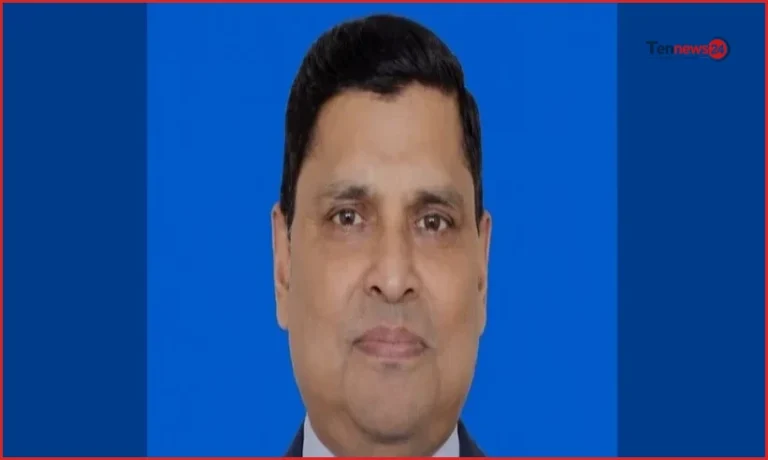বাংলাদেশ নৌবাহিনীর নতুন প্রধান হিসেবে দায়িত্ব পেলেন খোন্দকার মিসবাহ উল আজীম
