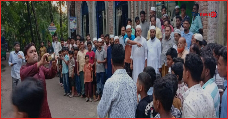 ভোলার বোরহানউদ্দিনে মসজিদের দরজা ভেঙে ইমামকে মারধর, অভিযুক্ত ৩