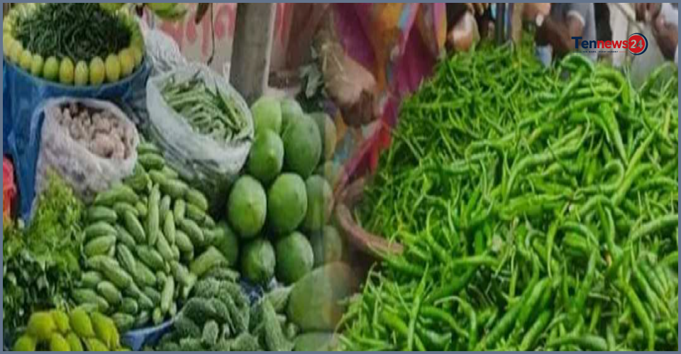 রাজধানীর বাজারে কাঁচামরিচ ৪০০ টাকা, বেড়েছে পেঁয়াজ ও ডিমের দাম
