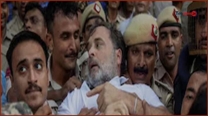 শিক্ষার্থীদের বিক্ষোভে যোগ দিয়ে দিল্লি পুলিশের হাতে আটক রাহুল গান্ধী