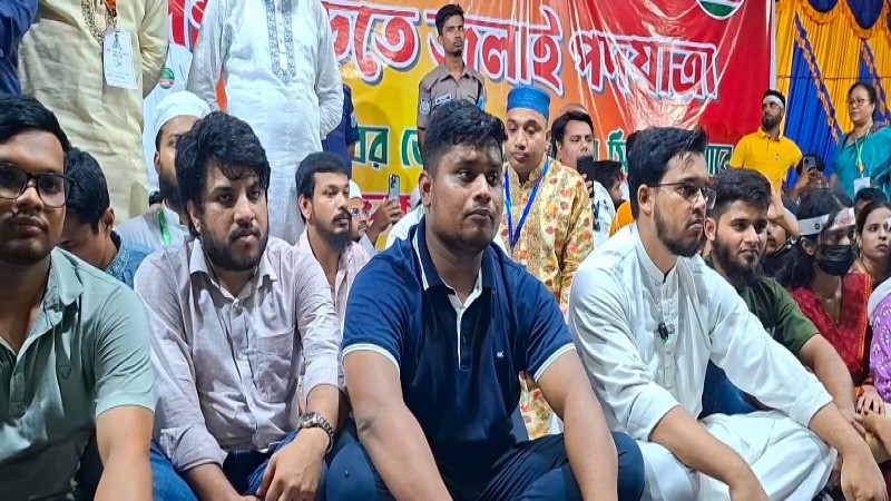 শুধু সরকার পরিবর্তন যথেষ্ট নয়, রাষ্ট্রকাঠামোর সংস্কার জরুরি: হাসনাত আব্দুল্লাহ