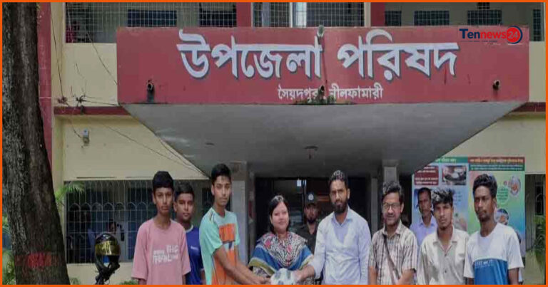 সৈয়দপুরে মাদক ও মোবাইল আসক্তি রোধে ক্রীড়া সামগ্রী বিতরণ
