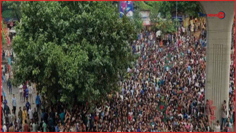 হাসিনার ‘রাজাকার’ মন্তব্যে ফুঁসে উঠল সারা দেশের ক্যাম্পাস
