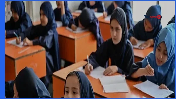 আফগানিস্তানে ২৪ লাখ মেয়ে মাধ্যমিক শিক্ষা থেকে বঞ্চিত