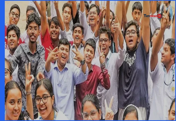 এসএসসি পরীক্ষার ফল প্রকাশ: পাসের হার ৬৪.০৫ শতাংশ