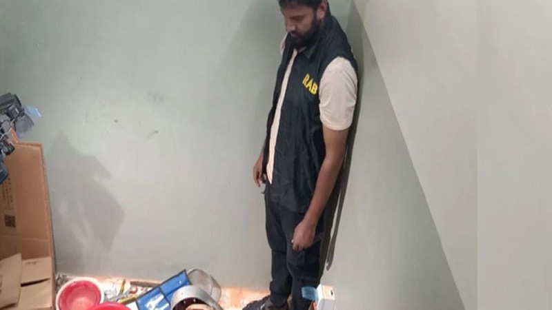কেরানীগঞ্জে রাসায়নিক কারখানার আড়ালে ইয়াবা উৎপাদন, মালিক গ্রেপ্তার