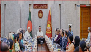 চা-শ্রমিকদের সুরক্ষায় ২০ হাজার রেইনকোট বিতরণ করলেন প্রধানমন্ত্রী