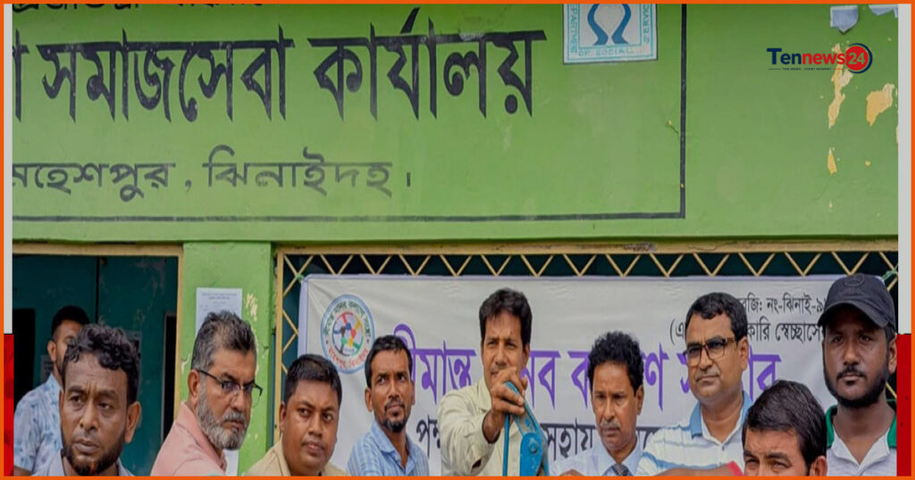 ঝিনাইদহের মহেশপুরে অসহায় পরিবার ও বিদ্যালয়ে টিউবওয়েল বিতরণ