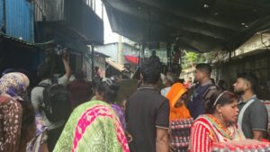 টঙ্গীর কুখ্যাত ‘হাজির মাজার বস্তি’ গুঁড়িয়ে দিল রাজউক