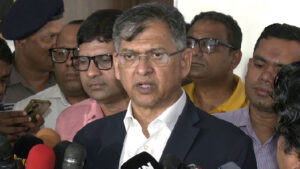 দায়িত্বের সময় একসঙ্গে চা বা বিশ্রামে যেতে পারবেন না পুলিশ