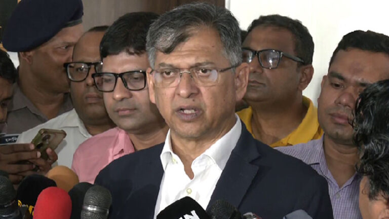 দায়িত্বের সময় একসঙ্গে চা বা বিশ্রামে যেতে পারবেন না পুলিশ