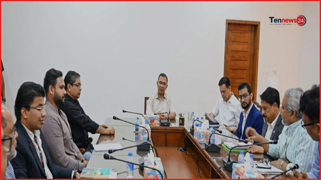 নিরাপদ পানি ব্যবস্থাপনা নিশ্চিতে বিশেষজ্ঞদের সাথে প্রধানমন্ত্রীর বৈঠক