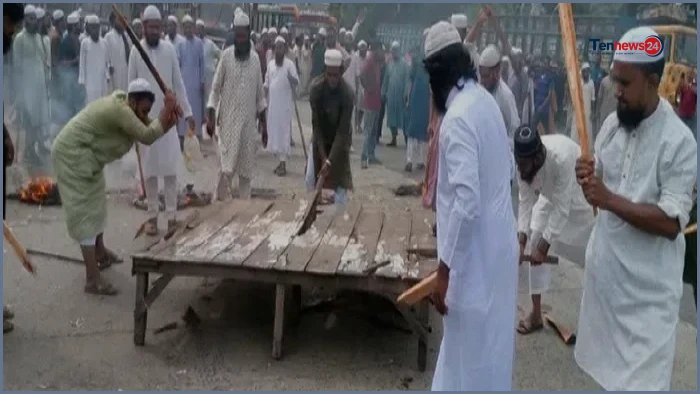 নেতা হত্যার প্রতিবাদে নারায়ণগঞ্জে ঢাকা-চট্টগ্রাম মহাসড়ক অবরোধ