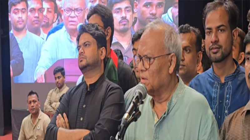 পশ্চাৎমুখী দলের সঙ্গে জোট করায় এনসিপি’র সমালোচনা করলেন রুহুল কবির রিজভী