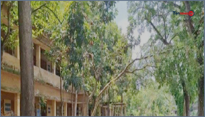 মাদকসেবীদের নিরাপদ আশ্রয়স্থল চাঁদপুর সরকারি কলেজের পরিত্যক্ত ছাত্রাবাস