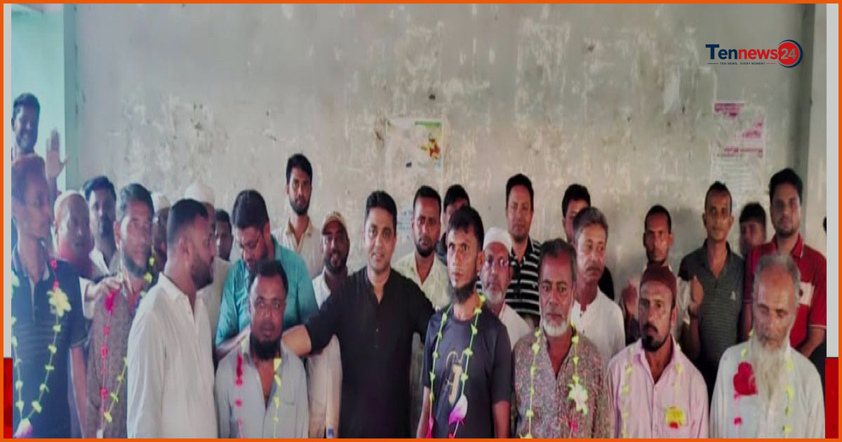 শ্যামনগরে জামায়াত ছেড়ে বিএনপিতে যোগ দিলেন ১৩ কর্মী