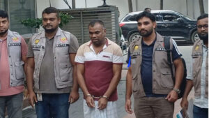 সেনা-পুলিশ পরিচয়ে চাকরির নামে প্রতারণা, গ্রেপ্তার ১