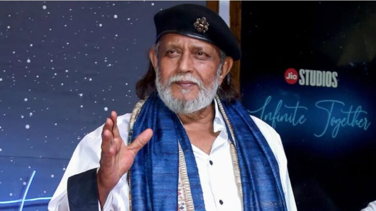 হাতের জটিল অস্ত্রোপচার শেষে হাসপাতাল থেকে বাড়ি ফিরলেন মিঠুন চক্রবর্তী