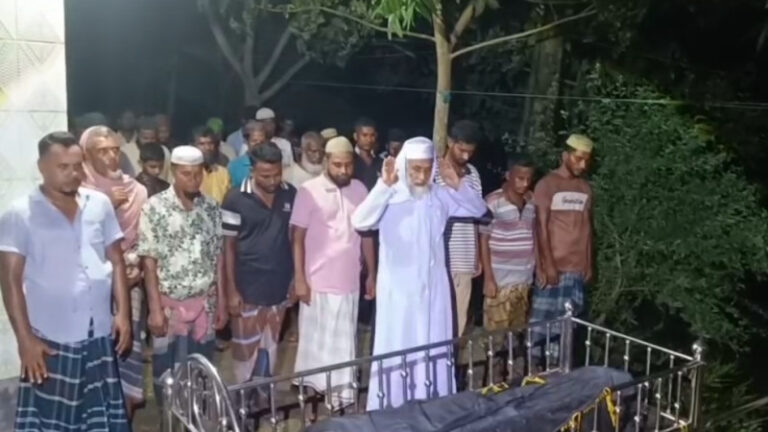 সাতক্ষীরার শ্যামনগরে এমপি নজরুলের স্ত্রীর শেষকৃত্য সম্পন্ন