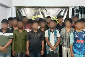 টেকনাফে মালয়েশিয়াগামী ১৭ জন উদ্ধার, পাচারকারী চক্রের সন্ধানে অভিযান