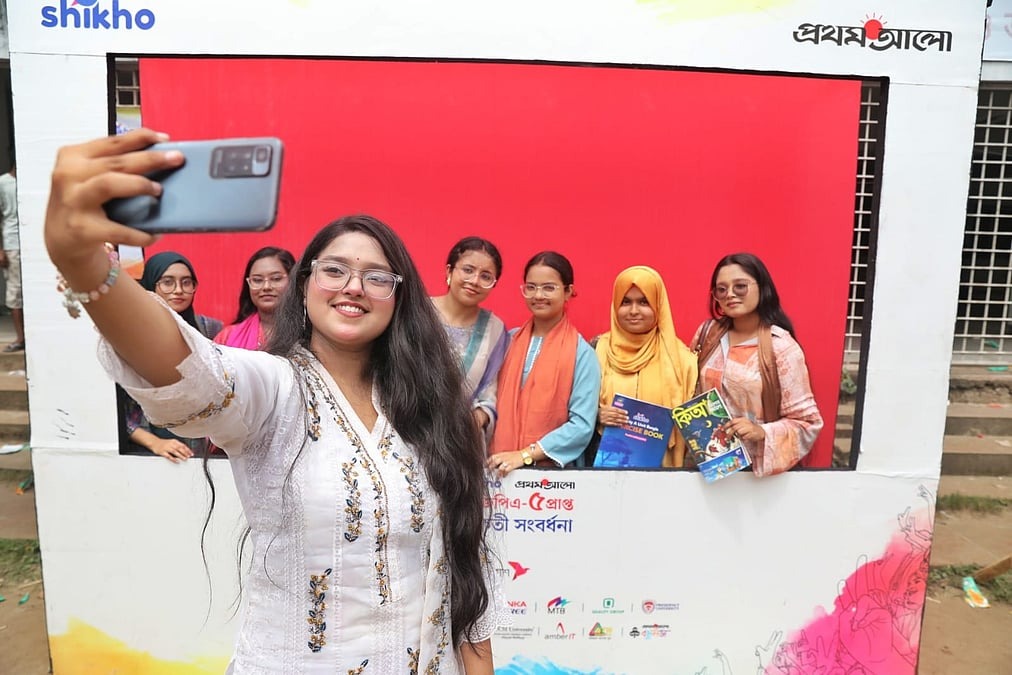 এসএসসি জিপিএ-৫ প্রাপ্ত শিক্ষার্থীদের সংবর্ধনায় উঠে এল সাফল্যের লড়াই