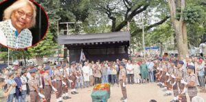 শহীদ মিনারে শেষ শ্রদ্ধা ও ভালোবাসায় সিক্ত আখতার হুসেন