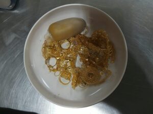 মাসকাট থেকে আসা যাত্রীর ব্যাগে ৪৫ ভরি সোনা