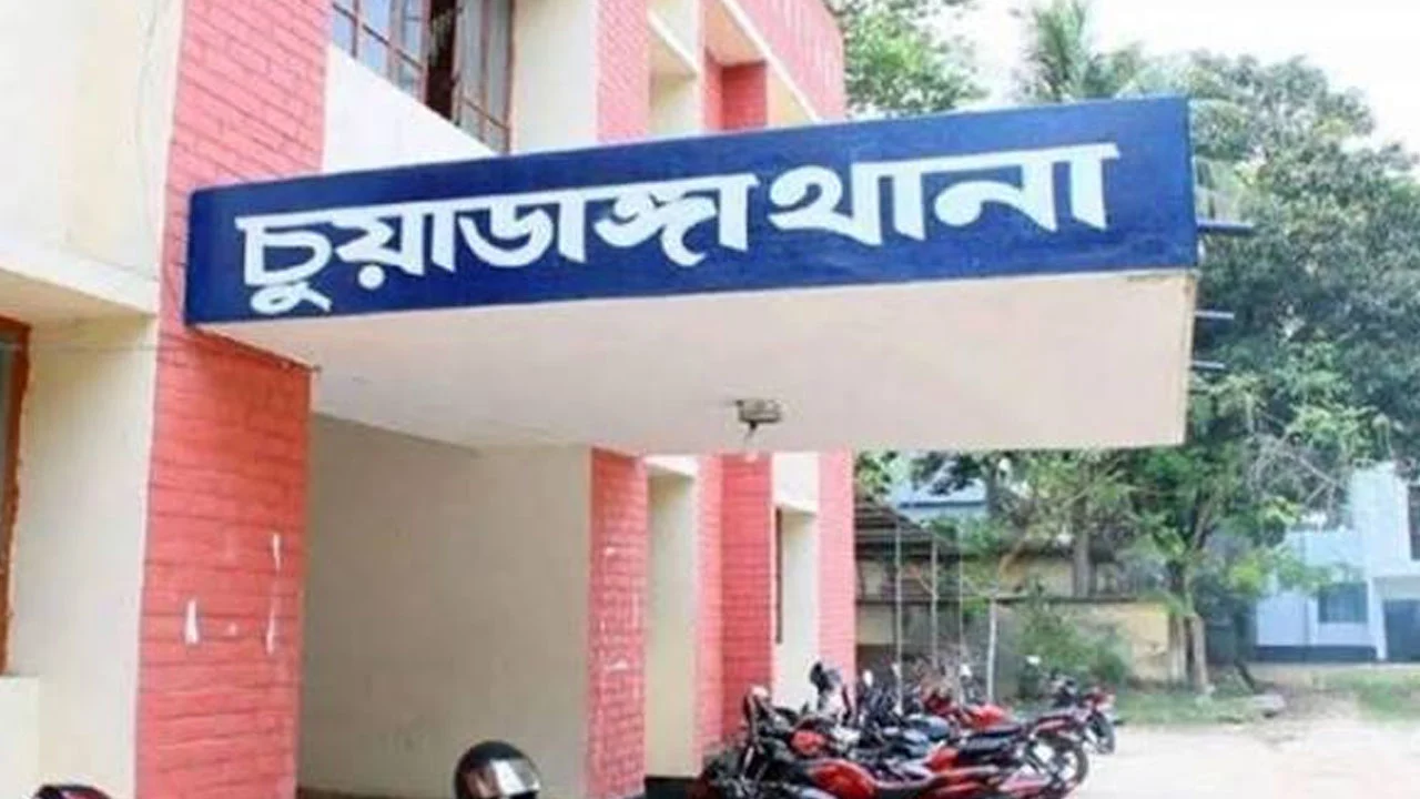 চুয়াডাঙ্গায় মাইক্রোবাসের ধাক্কায় প্রাণ গেল বৃদ্ধার