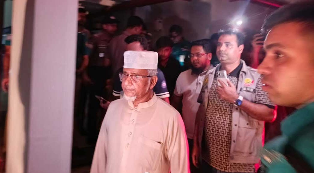 সংসদ সদস্য গাজী নজরুল ও তার স্ত্রীকে পুলিশের জিজ্ঞাসাবাদ