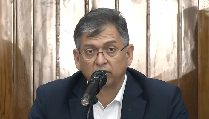 আলোচনা করে সংবিধান সংশোধন করতে চায় সরকার: স্বরাষ্ট্রমন্ত্রী