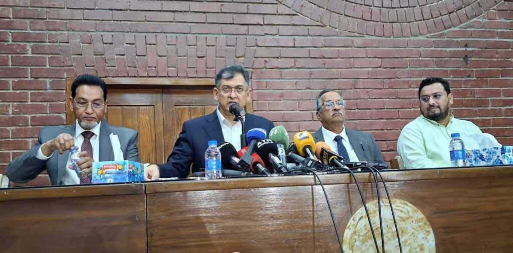 সংবিধানে ফিরছে ‘আল্লাহর ওপর পূর্ণ আস্থা’