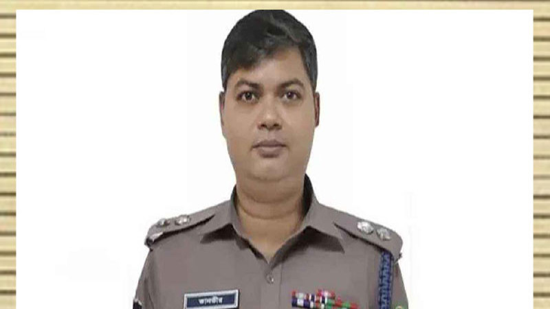 গুলশানের ডিসি এম তানভীর আহমেদকে ডিএমপি সদর দপ্তরে বদলি