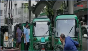 গ্যাস ও বিদ্যুৎ সংকটে স্থবির জনজীবন, বিপাকে পোশাকশিল্প