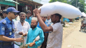 ঝিনাইদহে পাচারের সময় এক হাজার কেজি সরকারি সার উদ্ধার