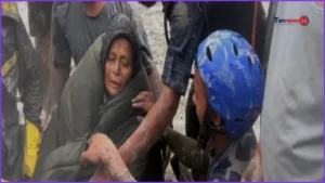 নেপালে ১০ দিন পর ধ্বংসস্তূপ থেকে নারী জীবিত উদ্ধার