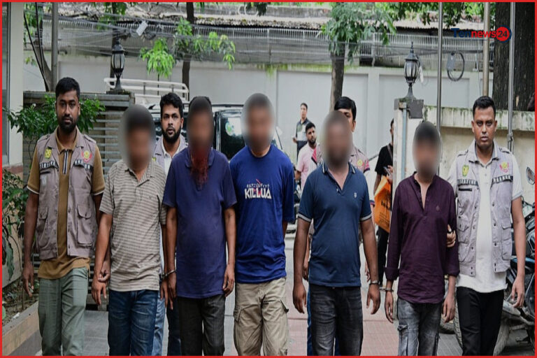 বনানীতে ডাকাতির প্রস্তুতিকালে র‍্যাব সদস্যসহ গ্রেপ্তার ৫