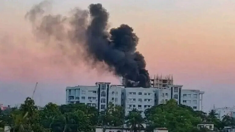 ময়মনসিংহ মেডিকেল কলেজ হাসপাতালের শিশু ওয়ার্ডে অগ্নিকাণ্ড