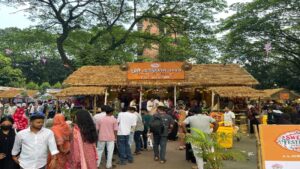 মিষ্টি-শাড়ির উৎসব ছাপিয়ে নজর কাড়ল ‘ব্র্যান্ড টাঙ্গাইল’