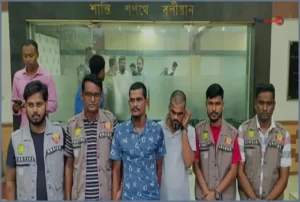 শিক্ষিকা হত্যা: ডিবি কর্তৃক প্রকৃত দুই ছিনতাইকারী গ্রেপ্তার