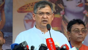 সনাতন ধর্মাবলম্বীরা নির্দিষ্ট কোনো দলের ভোট ব্যাংক নয়: স্বরাষ্ট্রমন্ত্রী