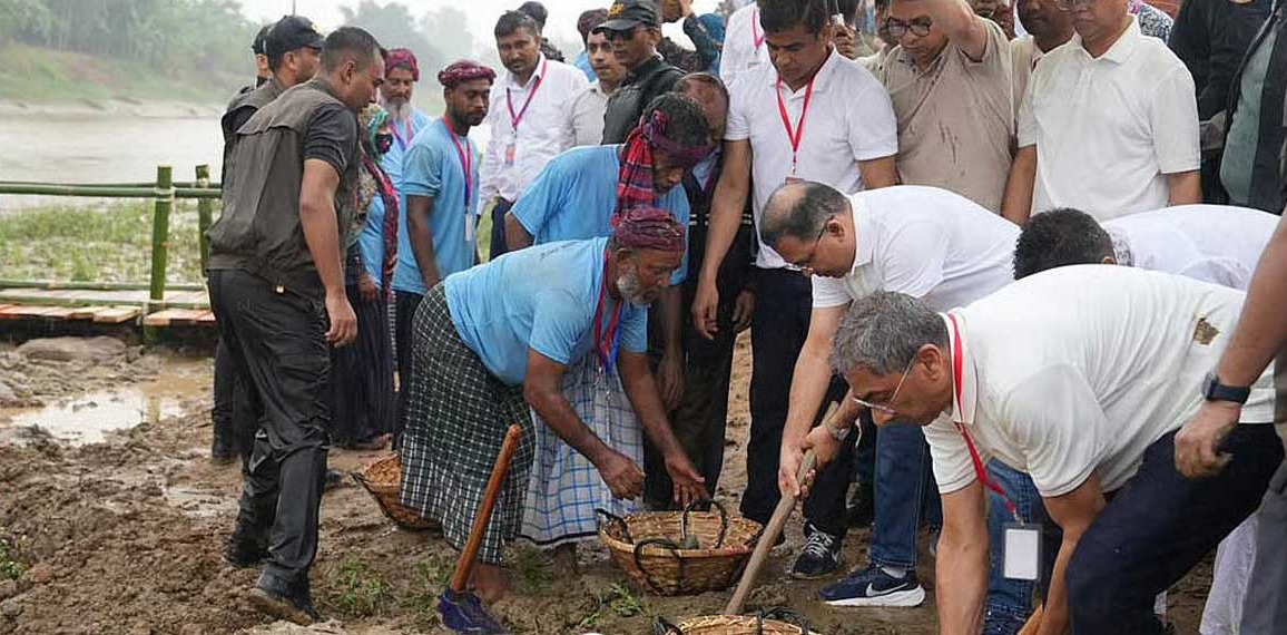 ফেনীতে মুহুরী-কহুয়া বন্যা নিয়ন্ত্রণ প্রকল্পের উদ্বোধন করলেন প্রধানমন্ত্রী
